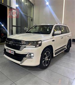 تۆیۆتا لاند کروزەر